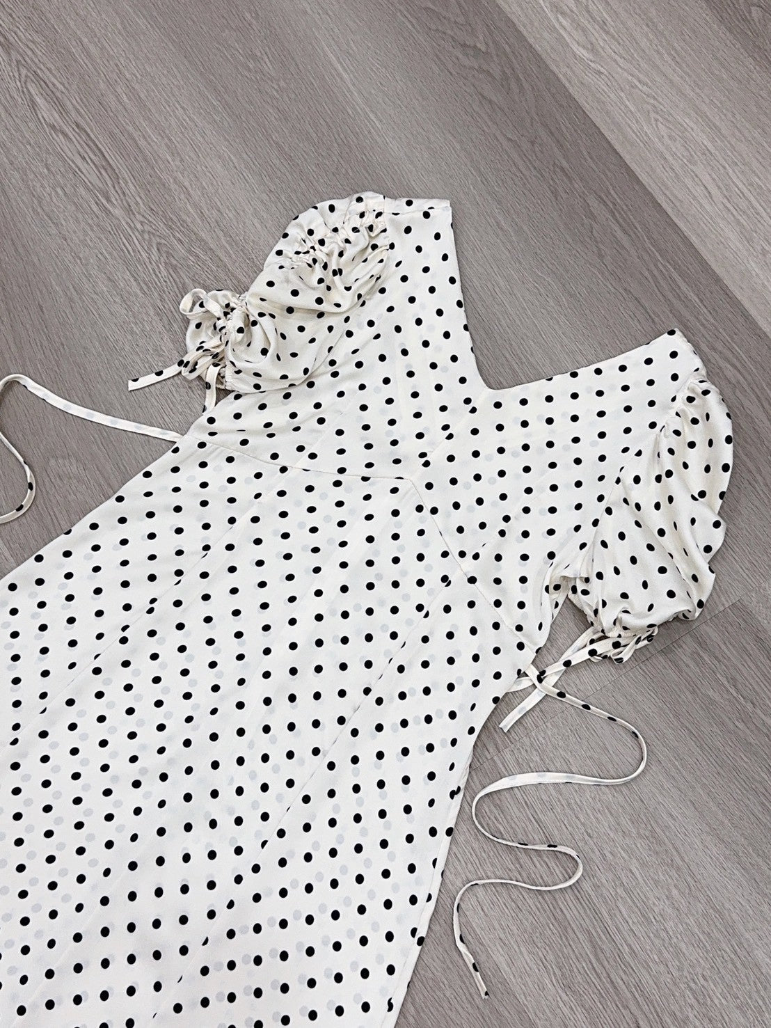 SV 6800 – Polka Puff Dress