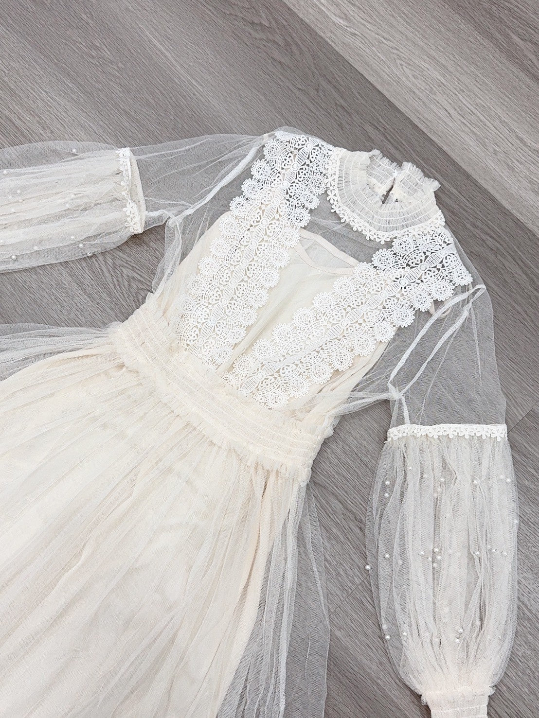 SV 6845 – Selica Pearl Sleeve Dress