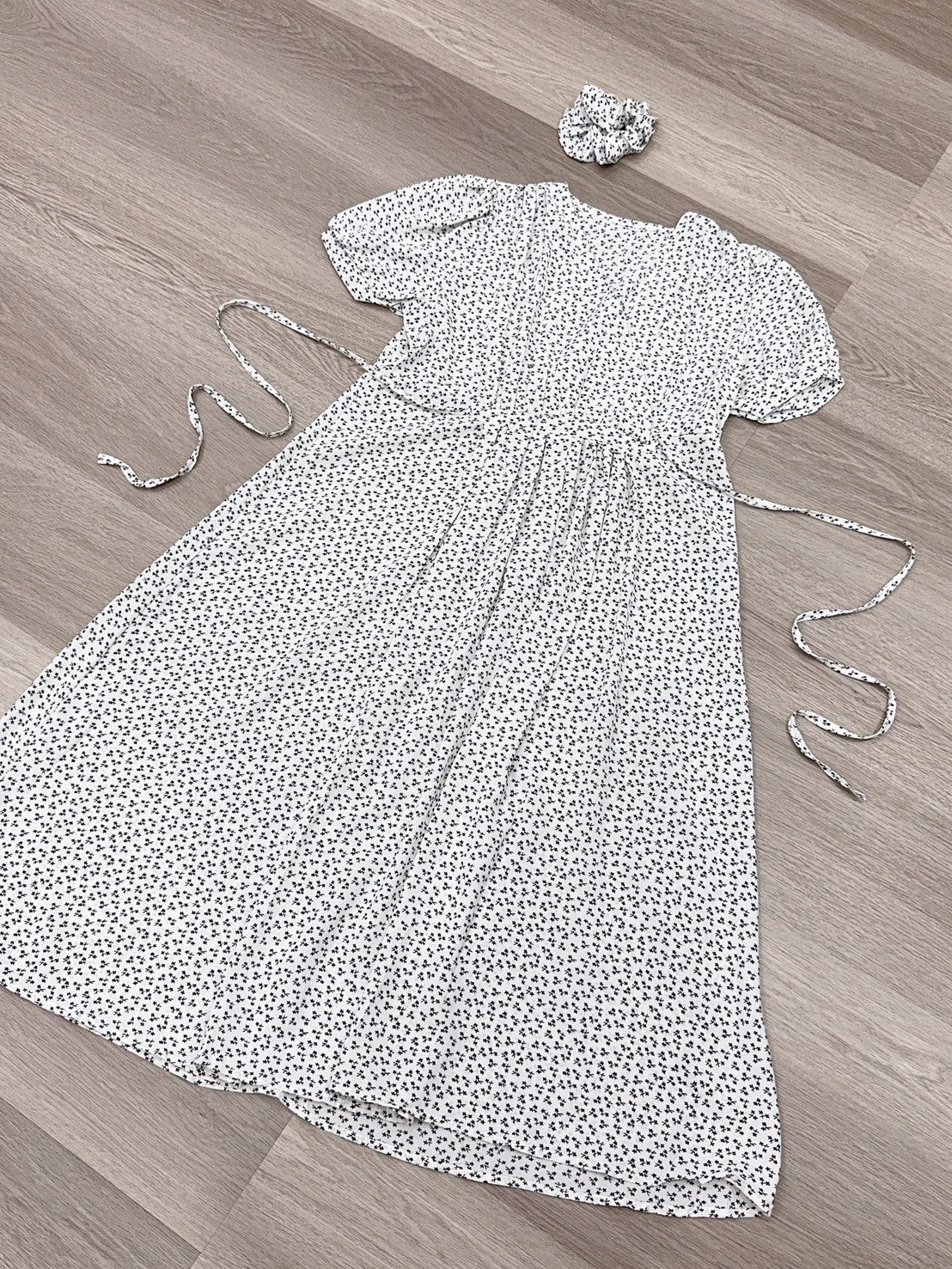SV 6838 – Polka Flare Dress + Scrunchie