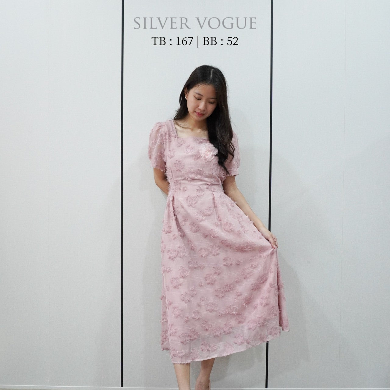 SV 6735 – Verla Neck Flower Dress