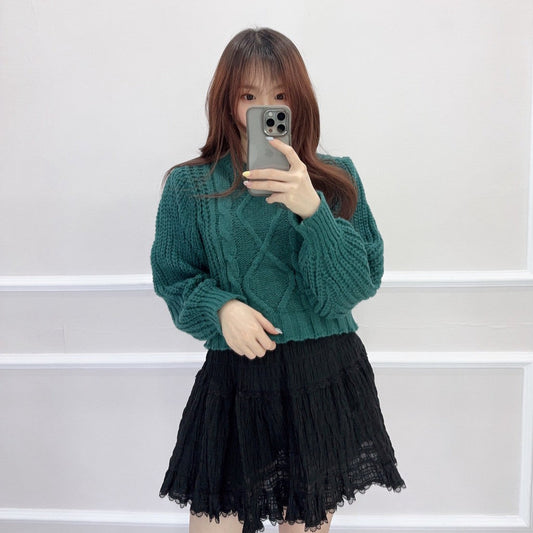 SV 6768 – Khaila Crop Sweater