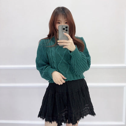 SV 6768 – Khaila Crop Sweater
