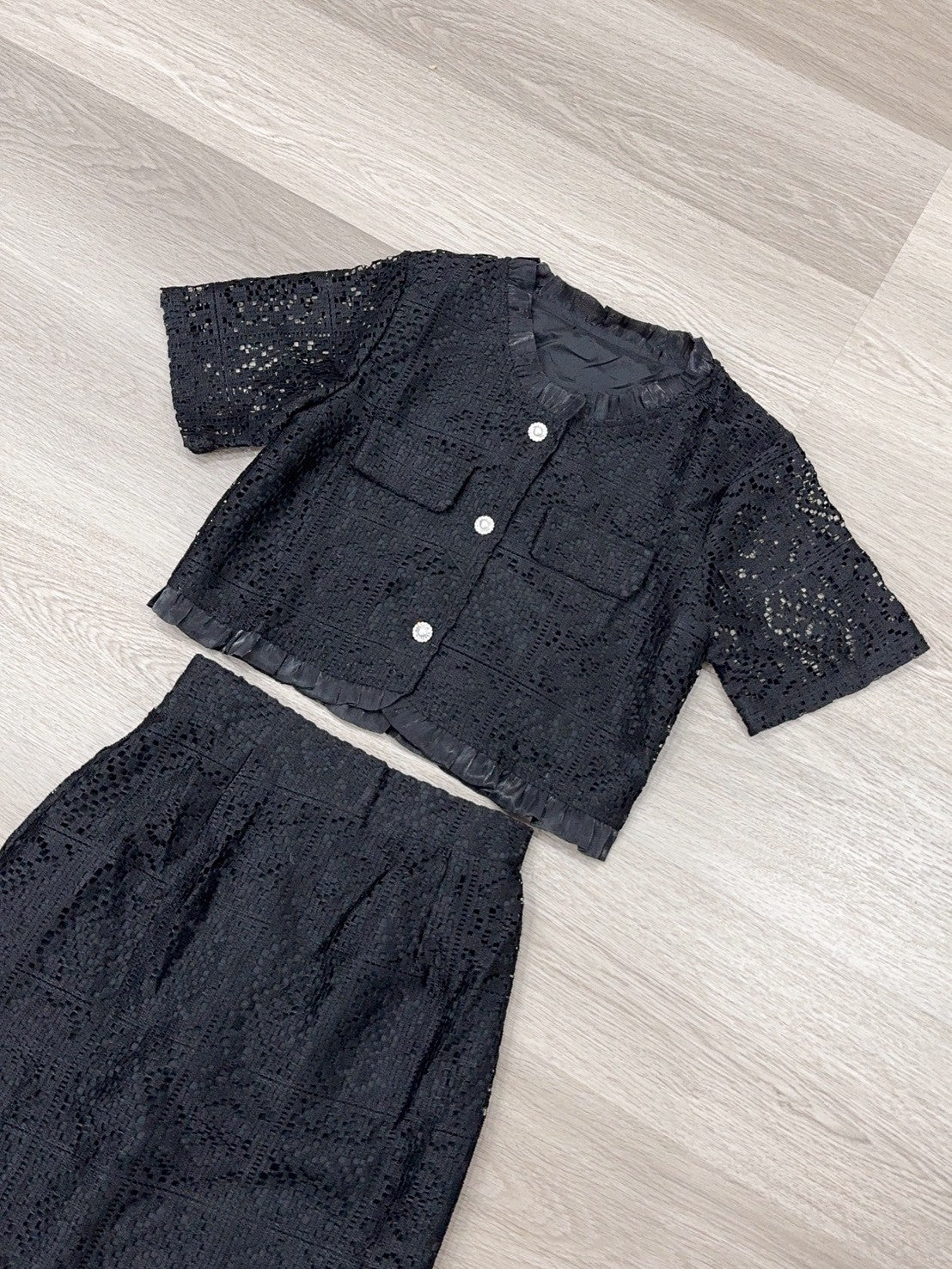 SV 6831 – Ellda Lace Set